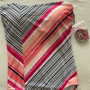 Calvin Klein One Piece Bathing Suit with removable straps and cups Size 6 NWT